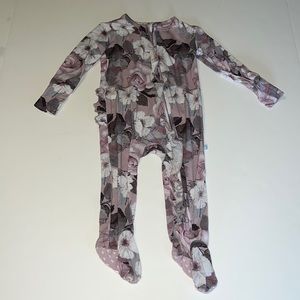 Posh Peanut Nikki Ruffle Zippered Footie - 3-6 months